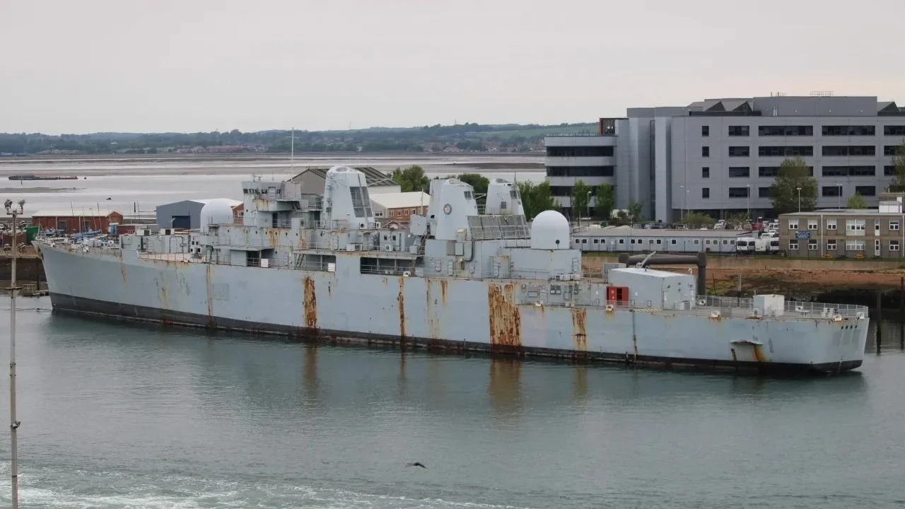 Aliağa'da Skandal Yangın: Sloug Gemisi İddialara Göre Kasıtlı Olarak Yakıldı mı?