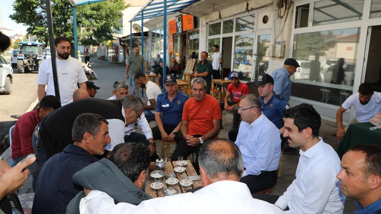 Vali Polat, esnaf ve vatandaşlarla buluşarak sorunları dinledi ve çözüm önerileri sundu