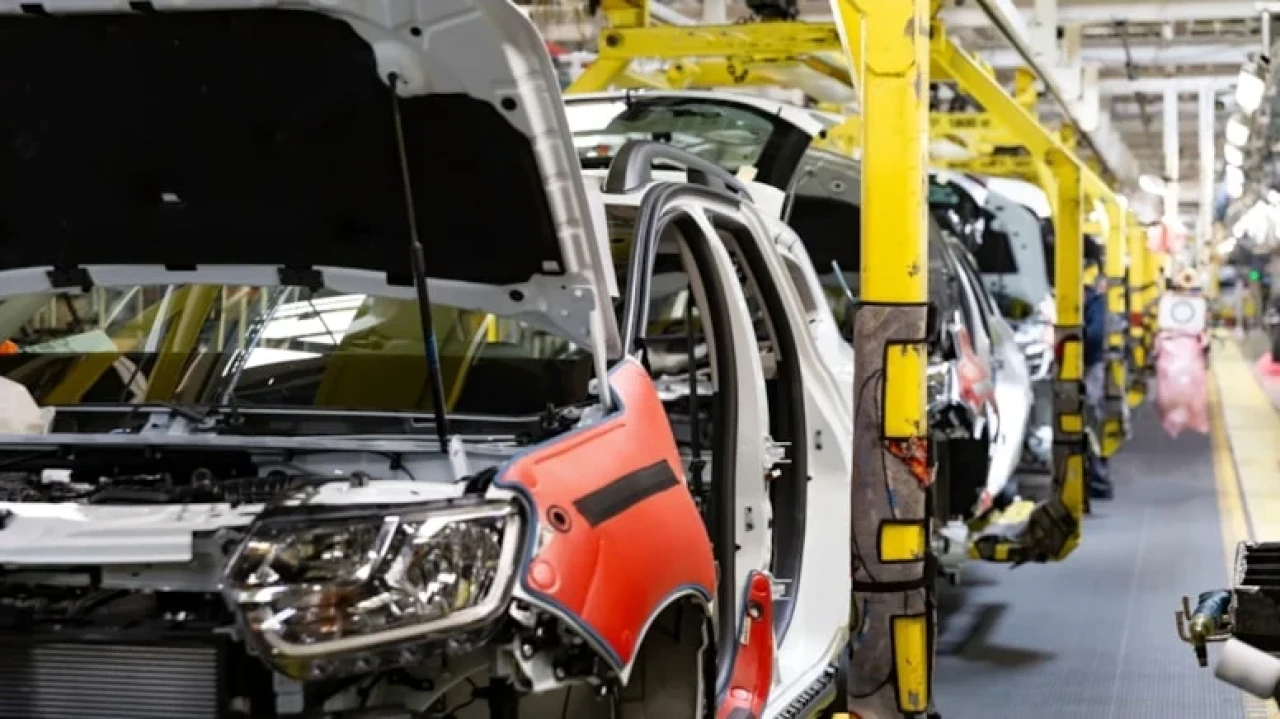 Şirket üretim hatlarını bakım için kapatıyor, çalışanlar izin kullanacak