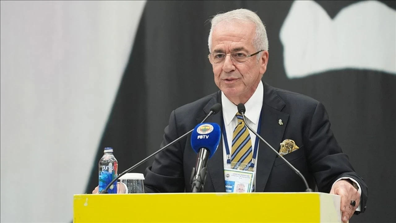 Bilecik, karalama kampanyaları nedeniyle Fenerbahçe'den istifa etti, mali bağımsızlık için umutlu mesajlar verdi