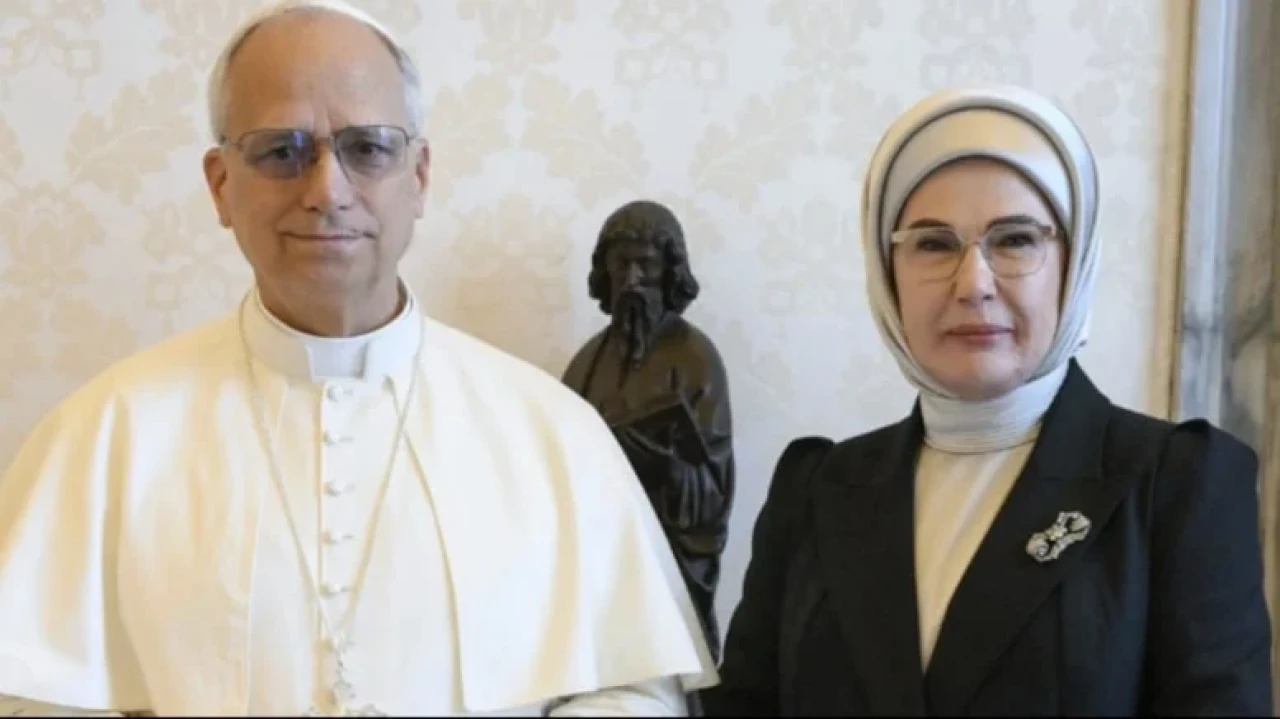 Emine Erdoğan ile Papa'nın tarihi görüşmesinde Gazze'deki insani kriz ele alındı