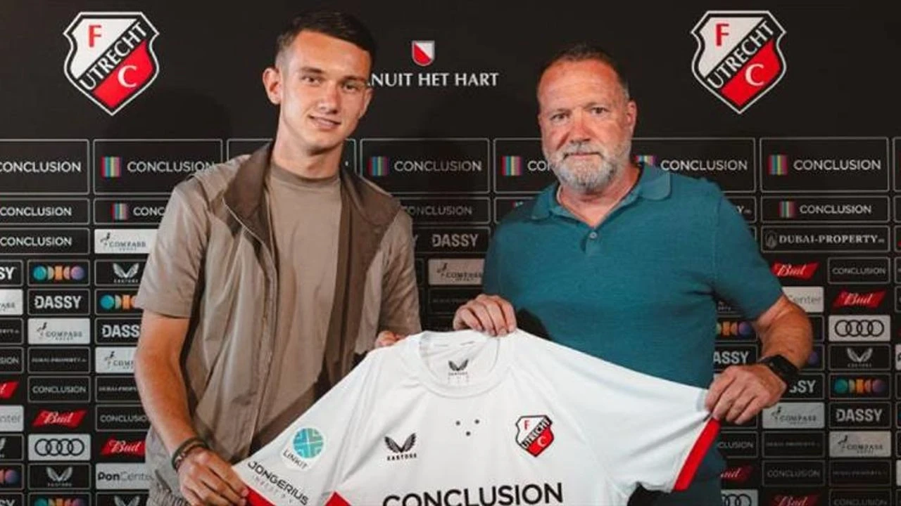 Jessey Sneijder, FC Utrecht ile üç yıllık profesyonel sözleşme imzaladı!