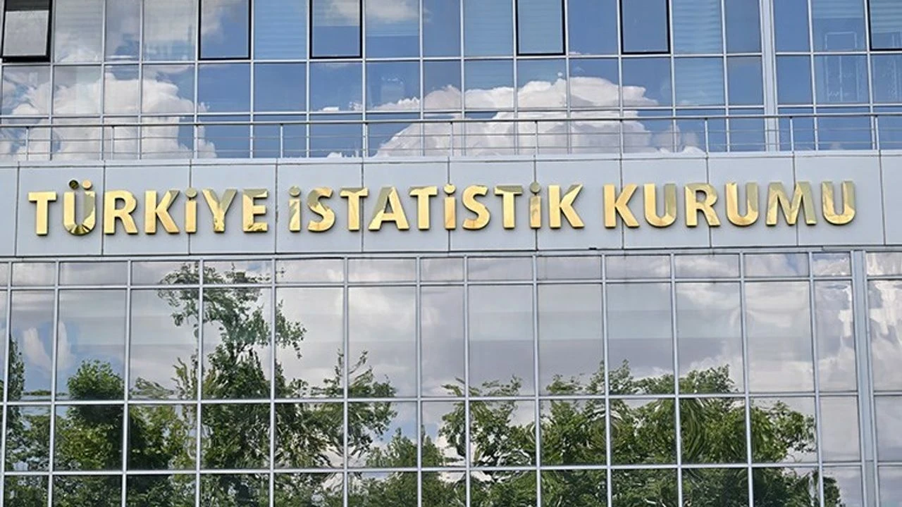 Ücretli çalışan sayısında Mayıs 2025'te yıllık artış, sanayi sektörü azaldı, inşaat ve ticaret-hizmet büyüdü