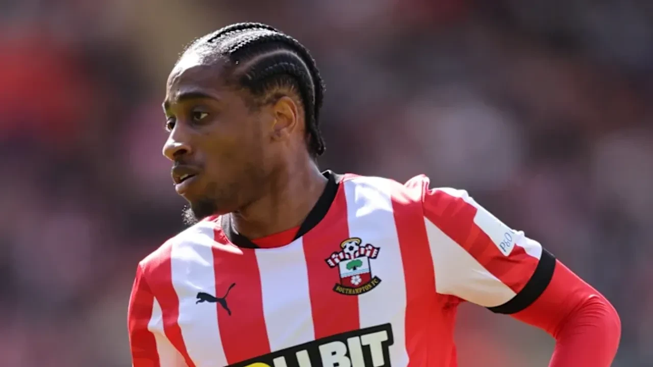 Beşiktaş, Kyle Walker-Peters ile anlaşma sağladı, imza için gün sayılıyor!