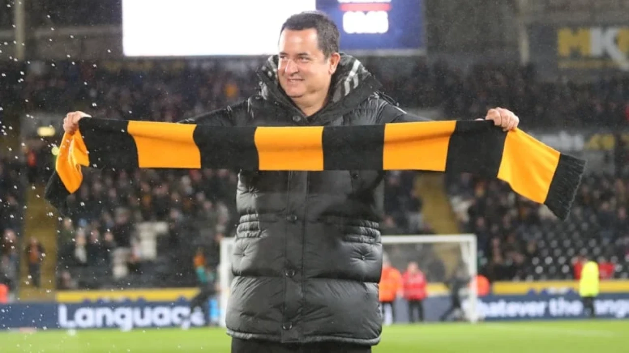 Hull City, üç dönemlik transfer yasağına itiraz edeceklerini açıkladı.