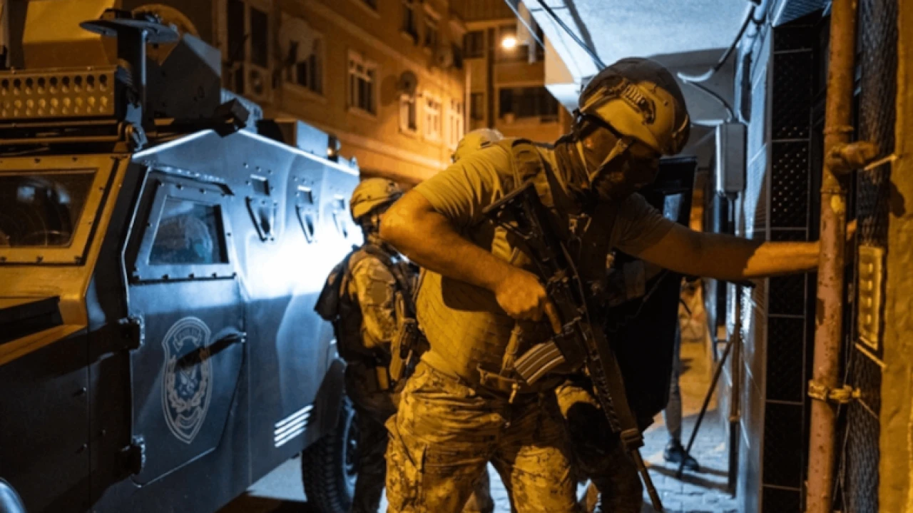 Büyük uyuşturucu operasyonunda 352 şüpheli gözaltına alındı, 327'si tutuklandı