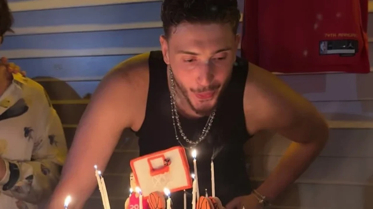 Alperen Şengün, İstanbul'da ünlü isimlerle 23. yaşını kutladı