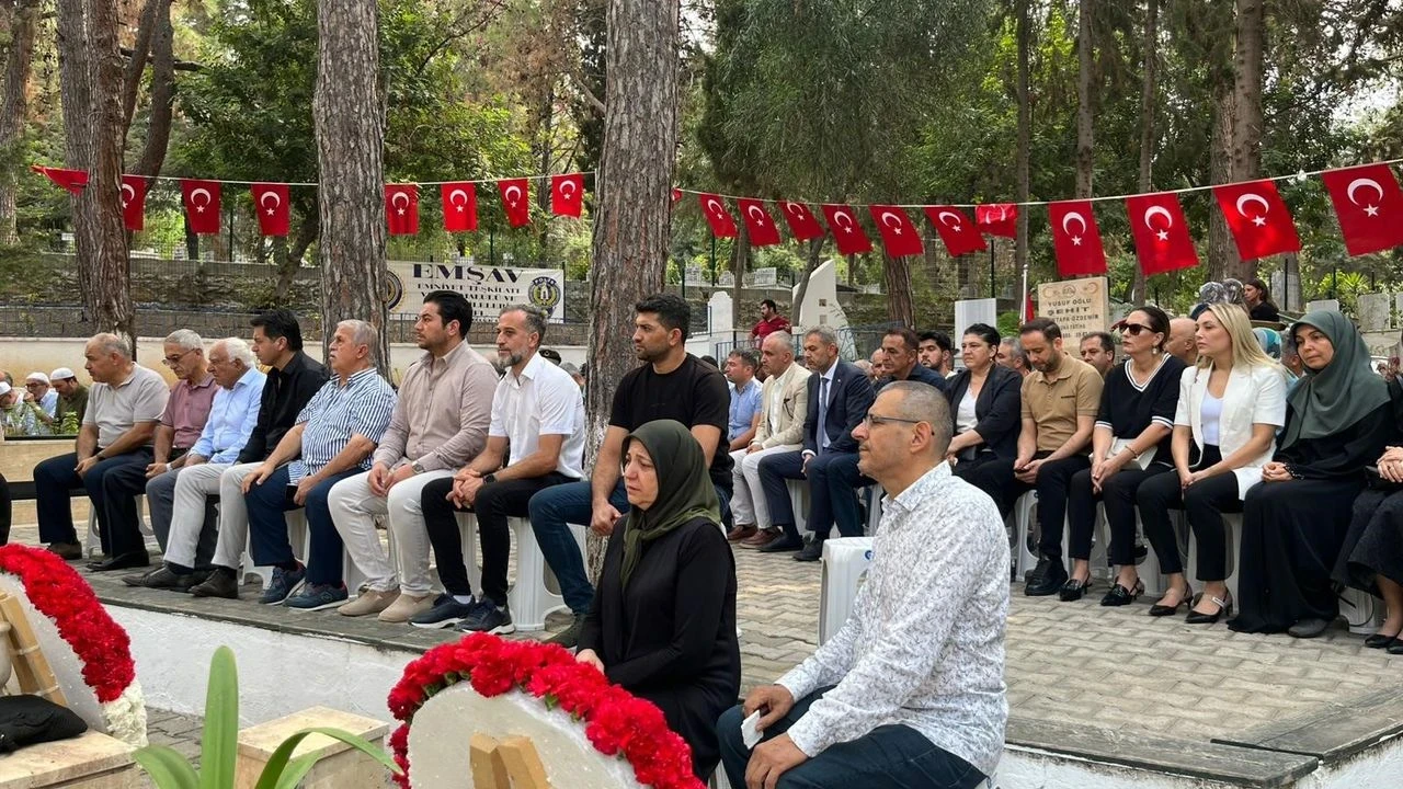 Alanya'da 15 Temmuz Şehitleri, Dualarla Anılarak Saygı Görüyor