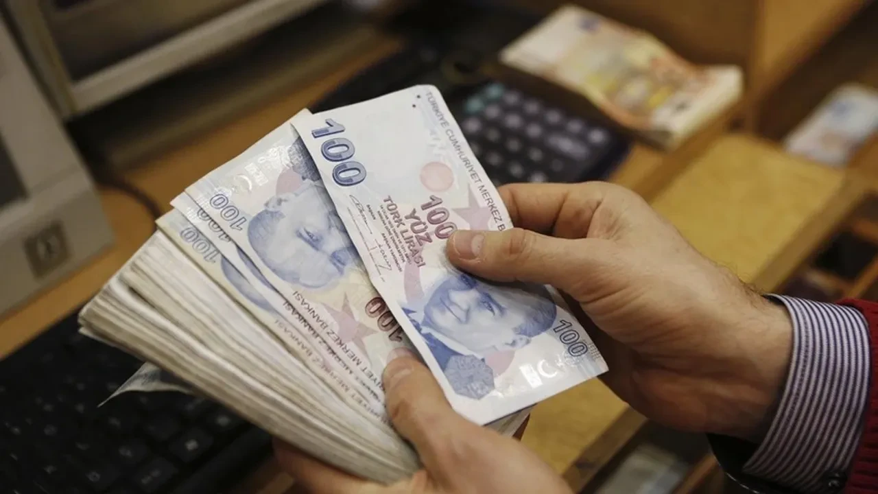 Emeklilere Temmuz 2025'te Promosyon Fırtınası: En Yüksek Ödüller Hangi Bankadan?