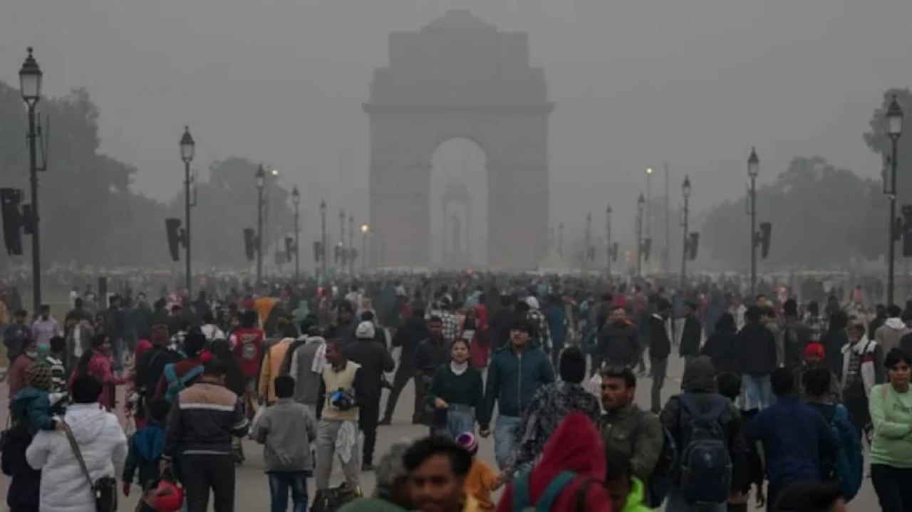 Demokrasi ve eğitim, yaşlanmayı yavaşlatan kritik unsurlar olarak belirlendi