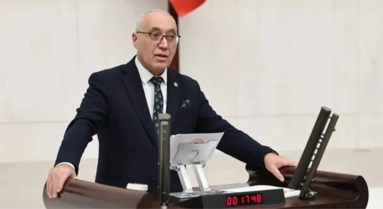 Doğan Demir'in Gelecek Partisi'nden istifası sonrası siyasi hayatı merak ediliyor