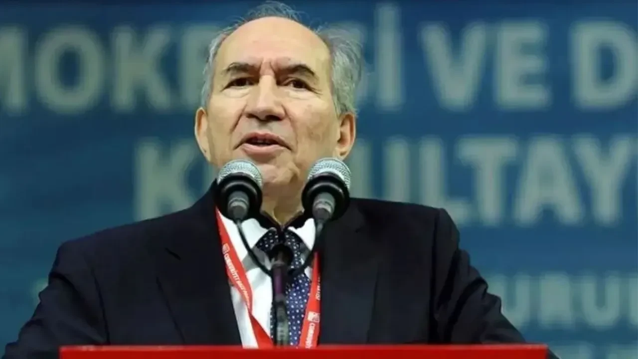 Altan Öymen, vefat eden babasıyla aynı günde defnedilecek, hayatın tuhaflığına dikkat çekti