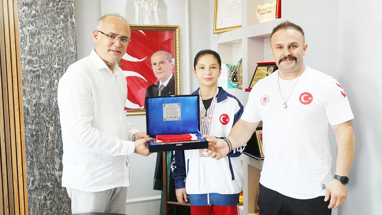 Çekerek Sporunda Başarı: Başkan İnce'den Genç Sporcuya Teşekkür ve Destek