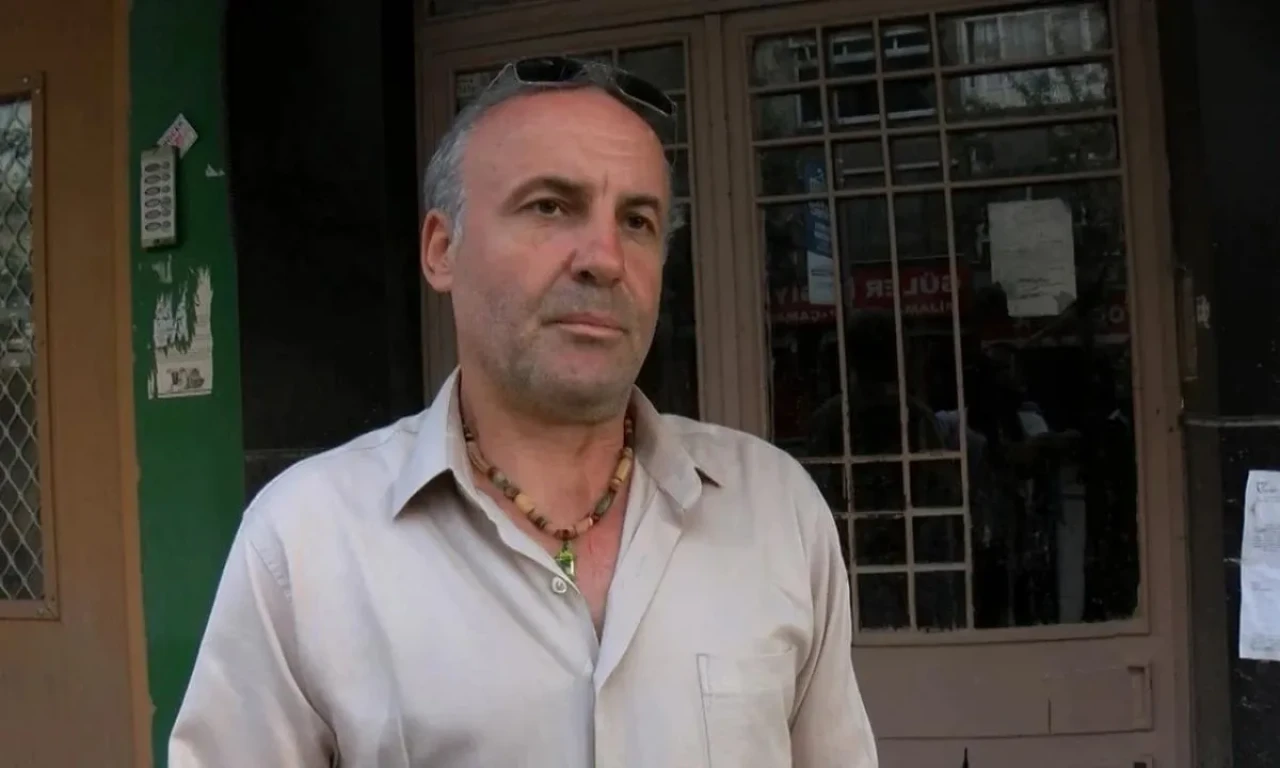 Güngören'deki evinde hasar gören ünlü oyuncu Orhan Yaylacıkoral merak konusu oldu