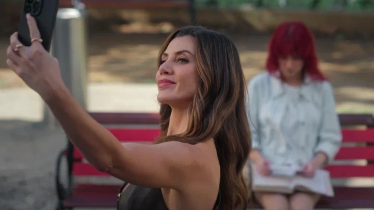 Geleceğe yolculuk: "Geleceğe Mektuplar" dizisi 2025'te Netflix'te başlıyor!