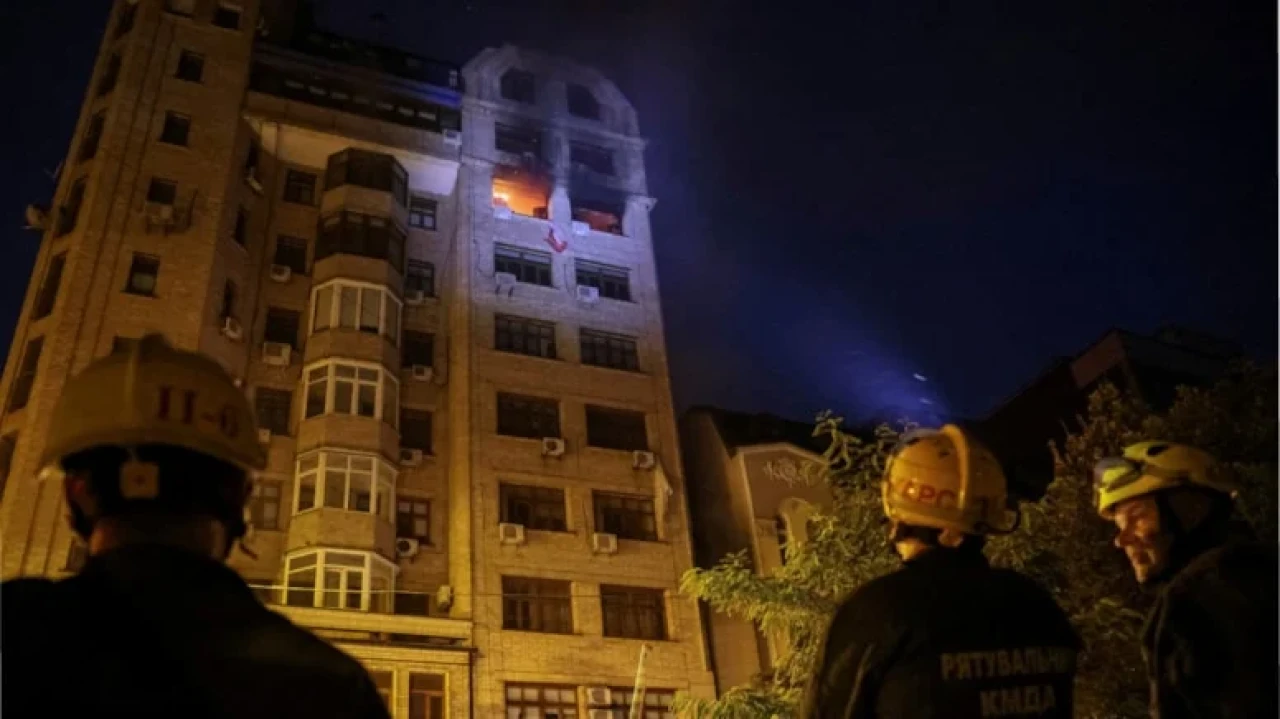 Pavlohrad'da Rusya'nın en büyük hava saldırısı: Şehir cehenneme döndü!