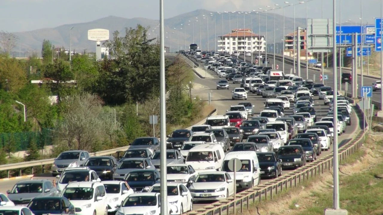 Kahramanmaraş'ta sahipsiz araçlar 6 ay içinde teslim edilmeli, aksi takdirde Hazineye devredilecek