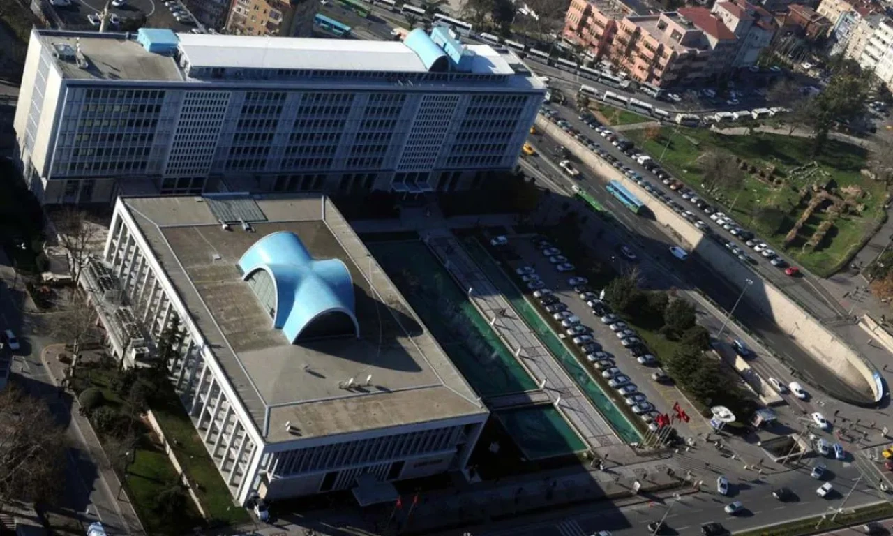 İBB'ye Yolsuzluk Soruşturması: Gözaltında Gülşen Çokyiğit de Var!