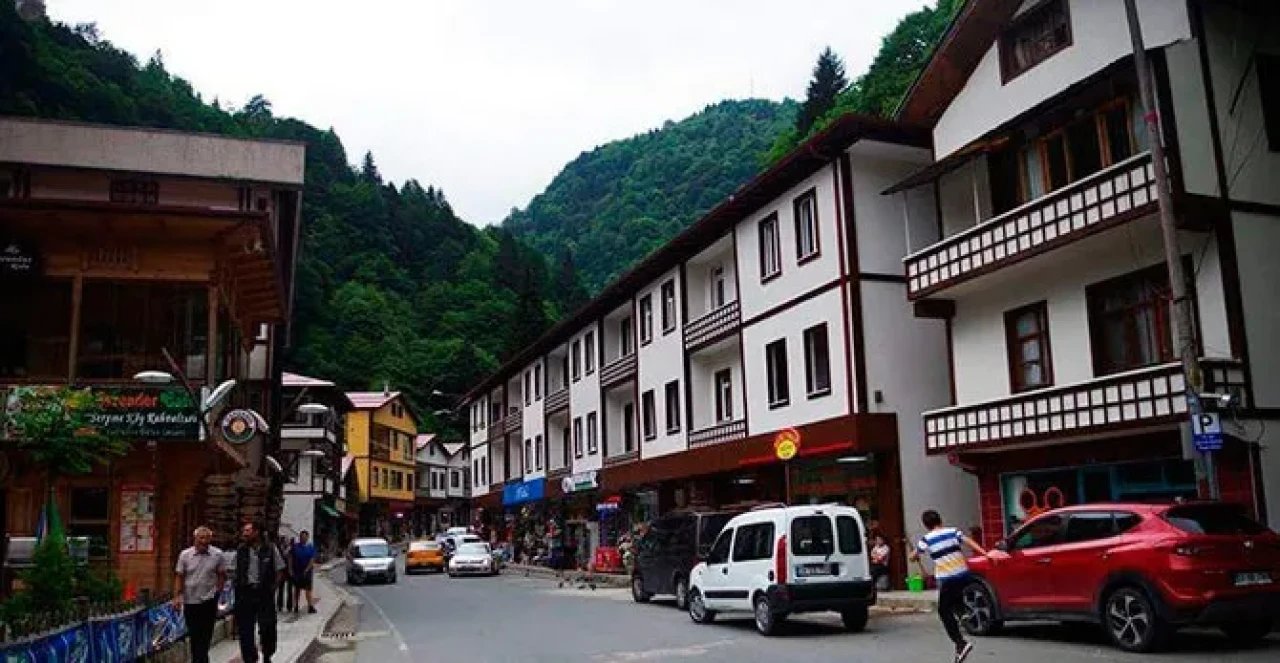 Çamlıhemşin'de elektrik kesintisi: vatandaşlara tedbirli olmaları hatırlatıldı