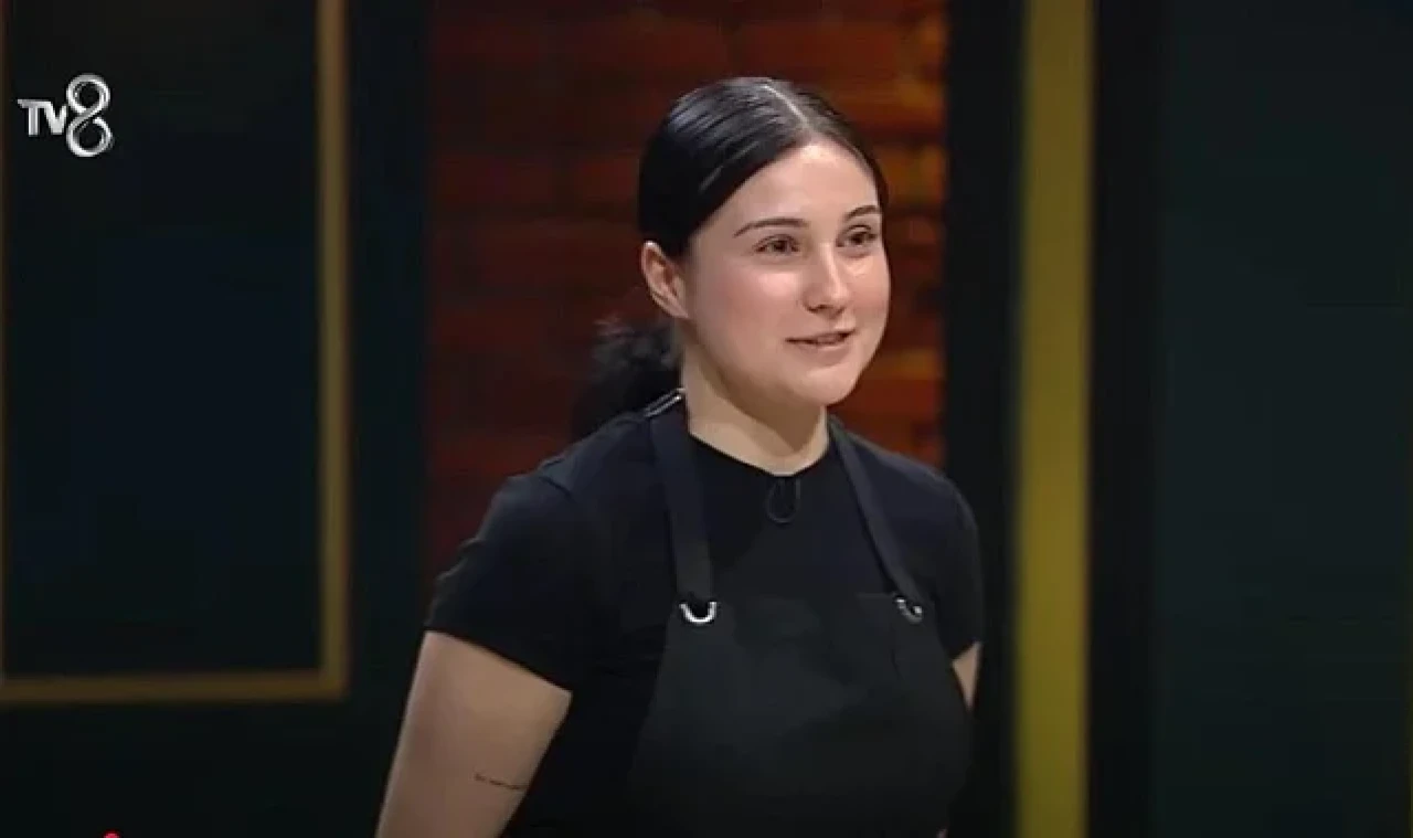 MasterChef Türkiye 2025'te Hilal Ağca rüzgarı: Şeflerden tebrik aldı!