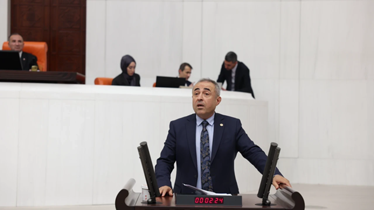 Kahramanmaraş'ta ruhsatsız yapılaşma ve hizmet eksiklikleri tepki çekiyor