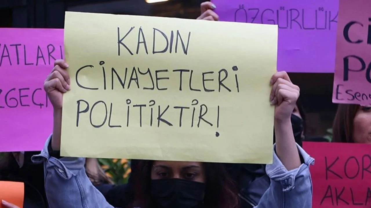 Adana'da Oğul, Annesini Darp Ederek Öldürmekten Tutuklandı