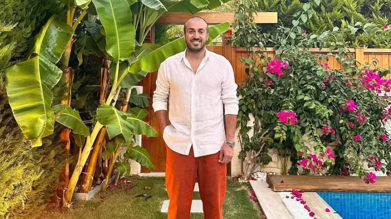 Mustafa Aksakallı: İzmirli İşletmeci, Ezgi Mola ile Evliliğini Sonlandırdı