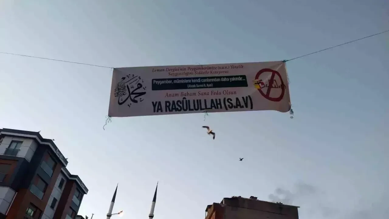 Leman Dergisi'nin karikatürü protesto edildi, 4 kişi tutuklandı