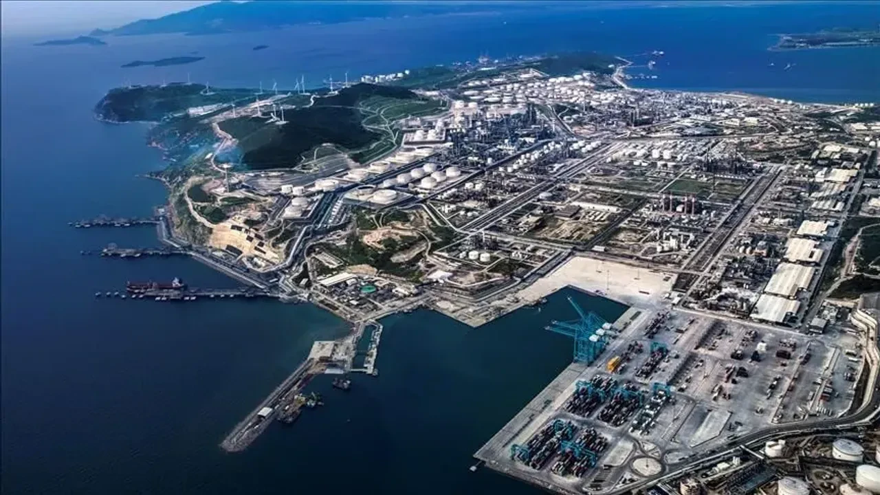 PETKİM'in liman satışı öncesi kamu denetimi krizi: Altın hisse temsilcisi neden sessiz kaldı?