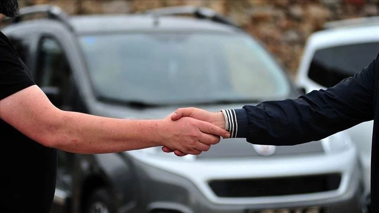 İkinci el otomobil satışları bayramla yüzde 7,8 yükseldi, Haziran'da en yüksek artış gerçekleşti.