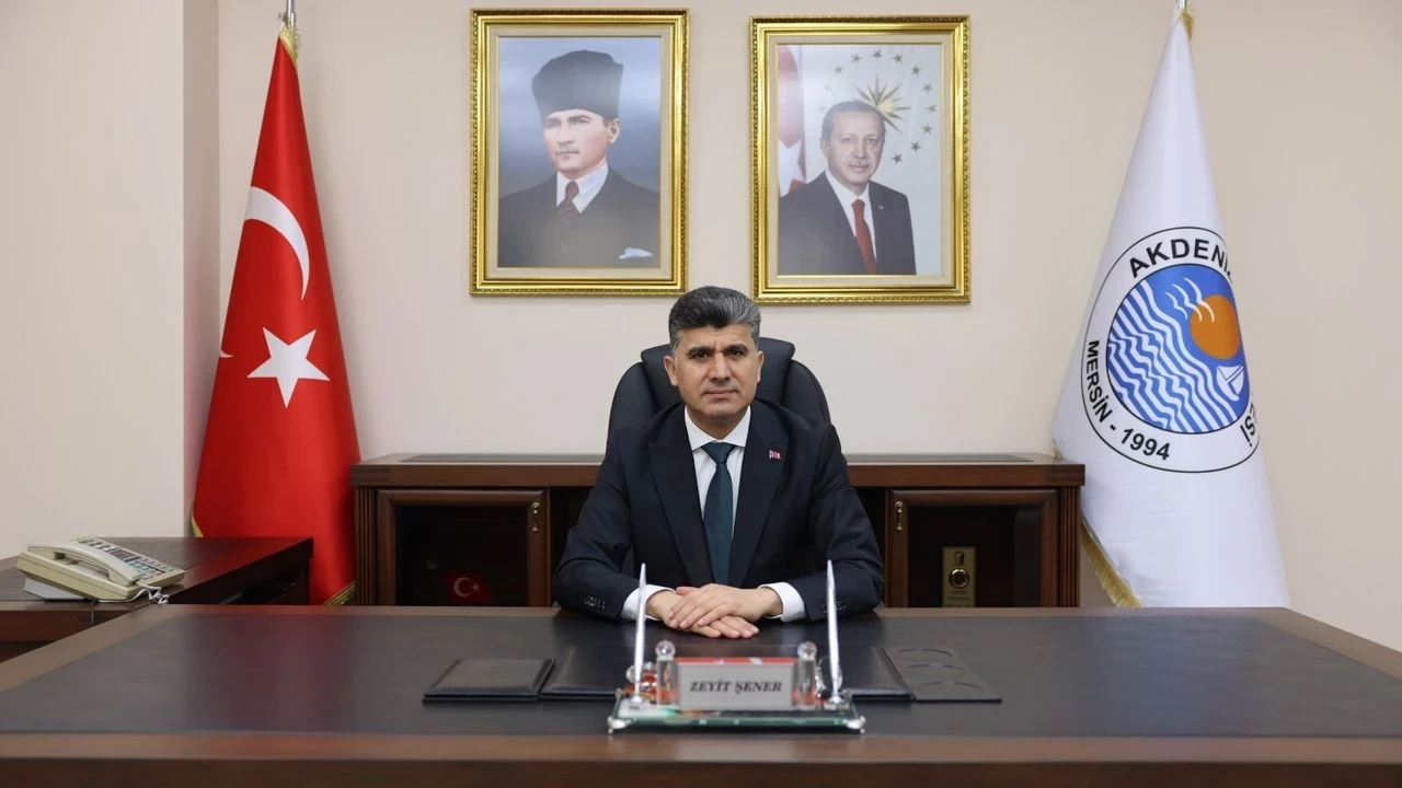 Akdeniz Belediyesi'nden kaçak yapılaşmaya karşı kararlı yıkım operasyonları sürüyor