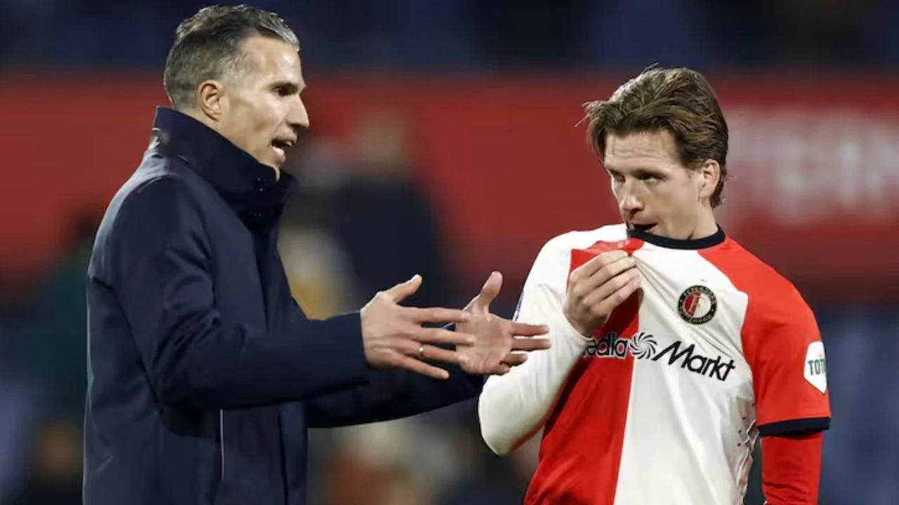 Feyenoord'da Van Persie dönemi başlıyor, kadro değeri 258 milyon Euro ile zirveye oynuyor!