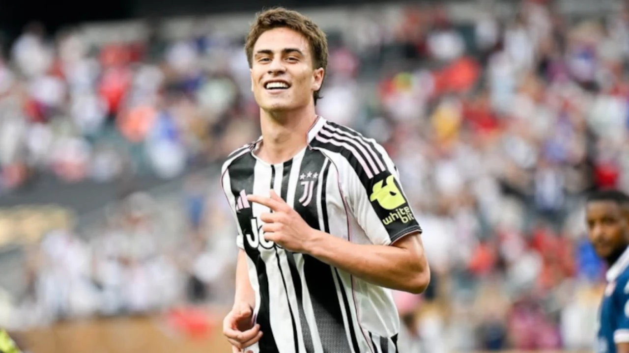 Kenan Yıldız'a Chelsea'den 65 milyon Euro'luk teklif, Juventus tarafından reddedildi.