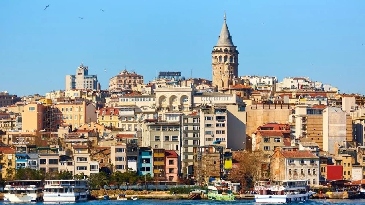 İstanbul, konut kira artışında dünya genelinde lider oldu; 2025'te ortalama kira 1.764 dolara ulaşacak.