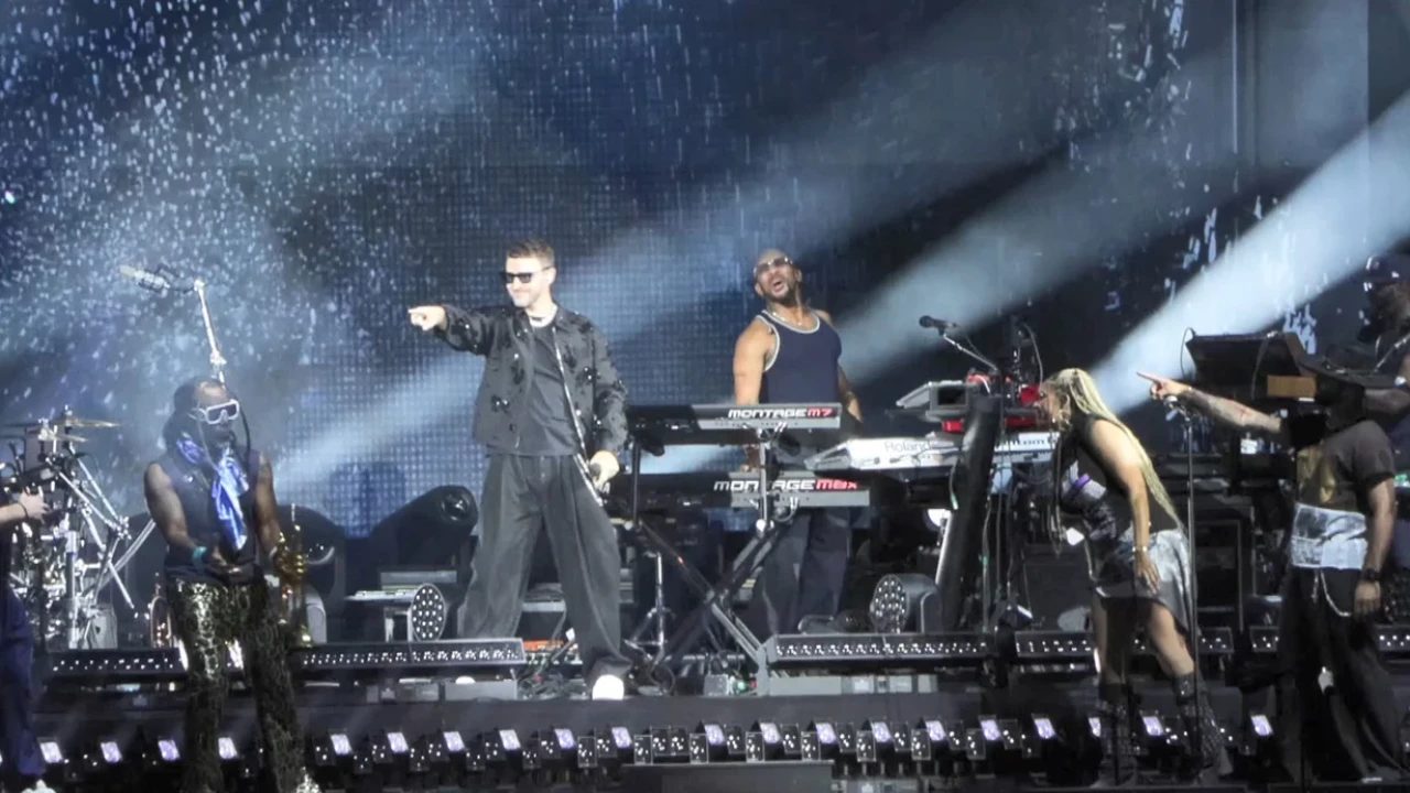 Justin Timberlake, 11 yıl aradan sonra İstanbul'da unutulmaz bir konser verdi