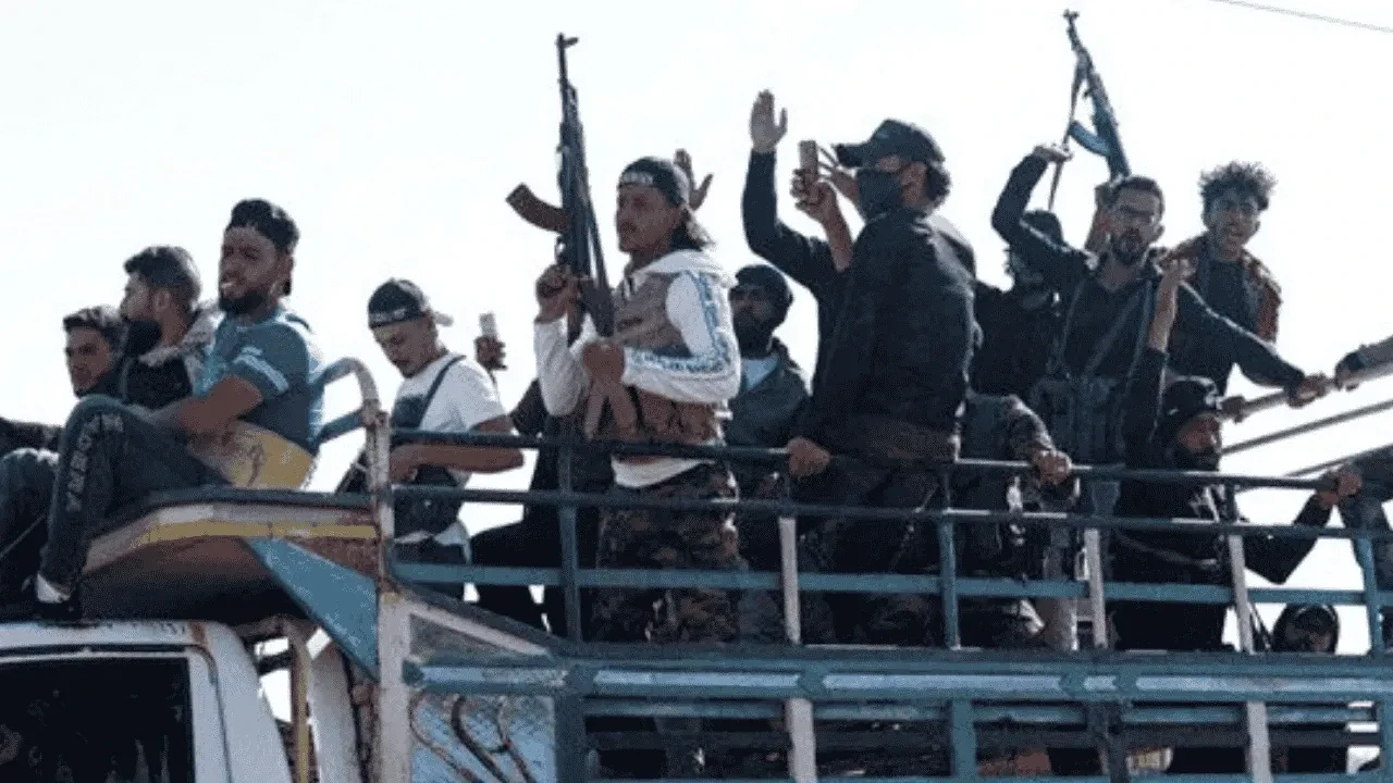 Suriye'de geniş çaplı ateşkes ilan edildi, güvenlik güçleri yeniden konuşlanıyor