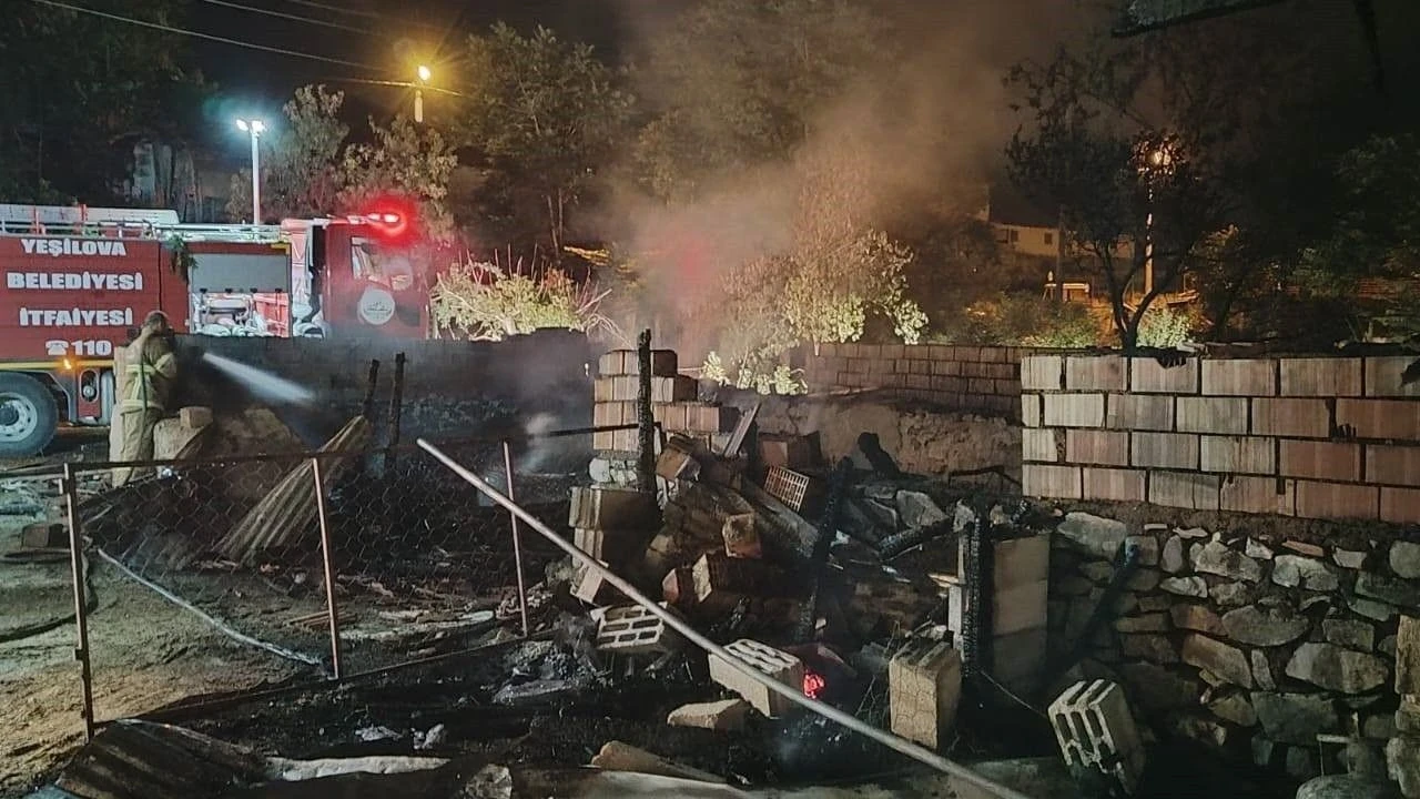 Yeşilova'da Ağılda Yangın: 10 Küçükbaş Hayvan Telef Oldu, İnceleme Başlatıldı