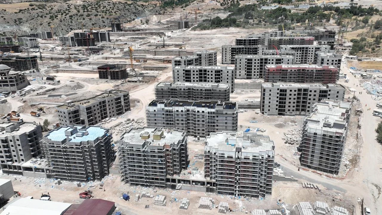 Kahramanmaraş'ta Dulkadiroğlu'nda Dönüşüm Projesi Hızla İlerliyor