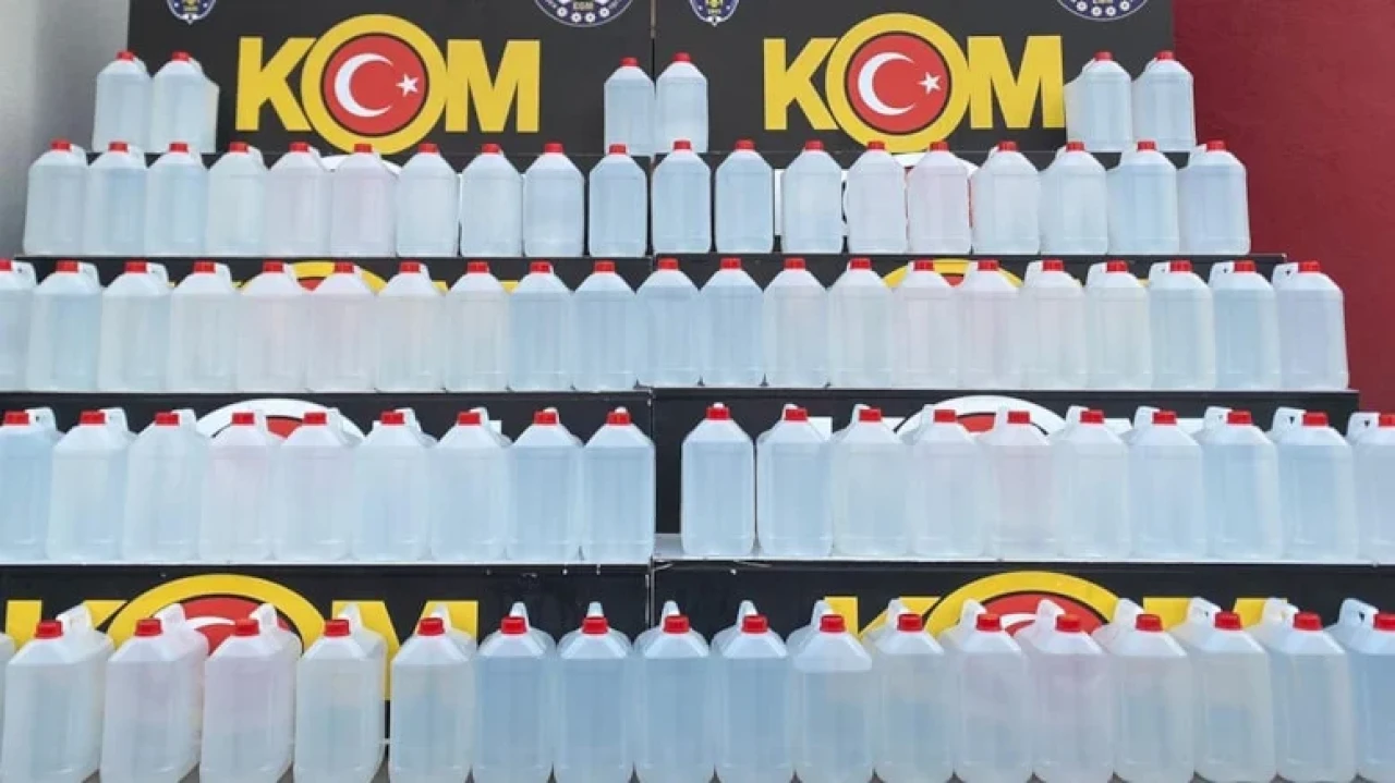 Adana'da sahte içki üretimine darbe: 800 litre etil alkol ve 3 gözaltı!