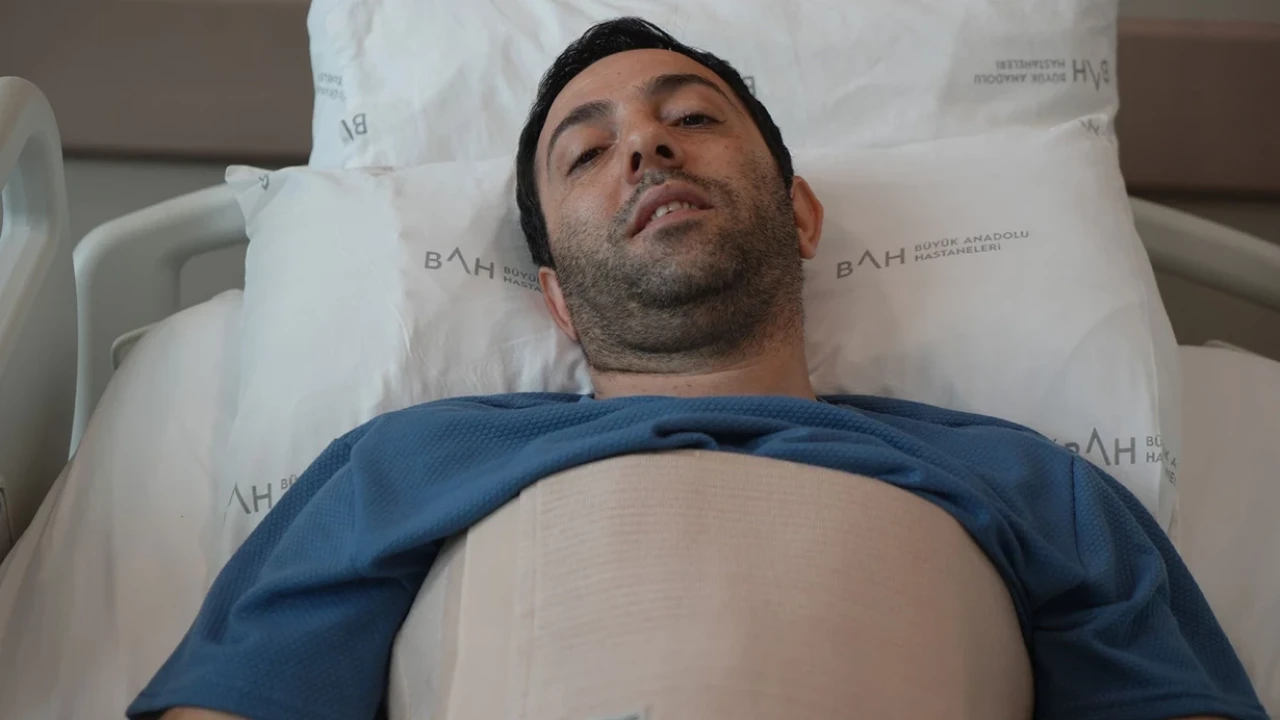 Dev karın kitlesi 43 yaşındaki hastanın hayatını kurtardı