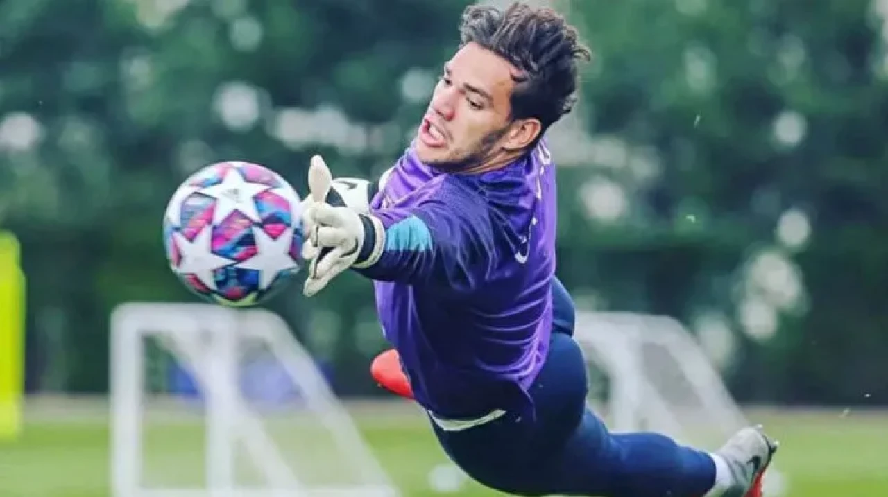 Ederson: Modern Kalecilikte Yeni Bir Dönem ve Manchester City'nin Vazgeçilmezi