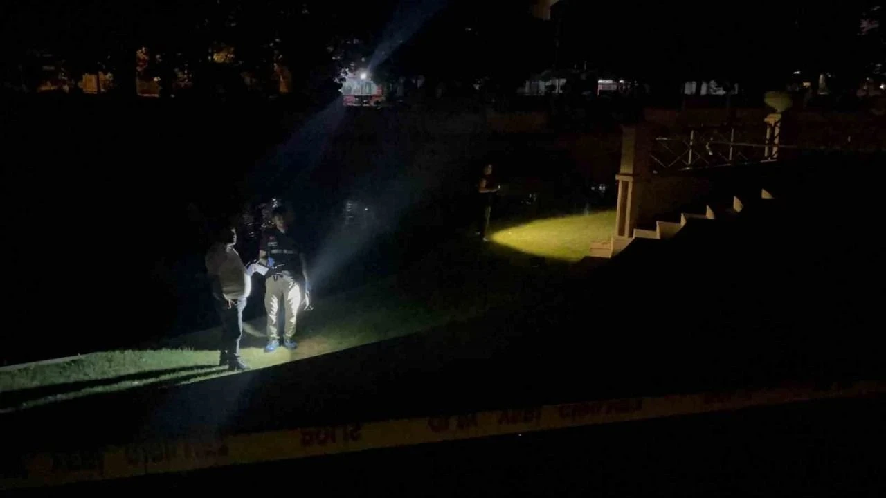 Eskişehir'de Porsuk Çayı'nda fenalaşan iki kişiden biri hayatını kaybetti, diğeri ağır yaralı!