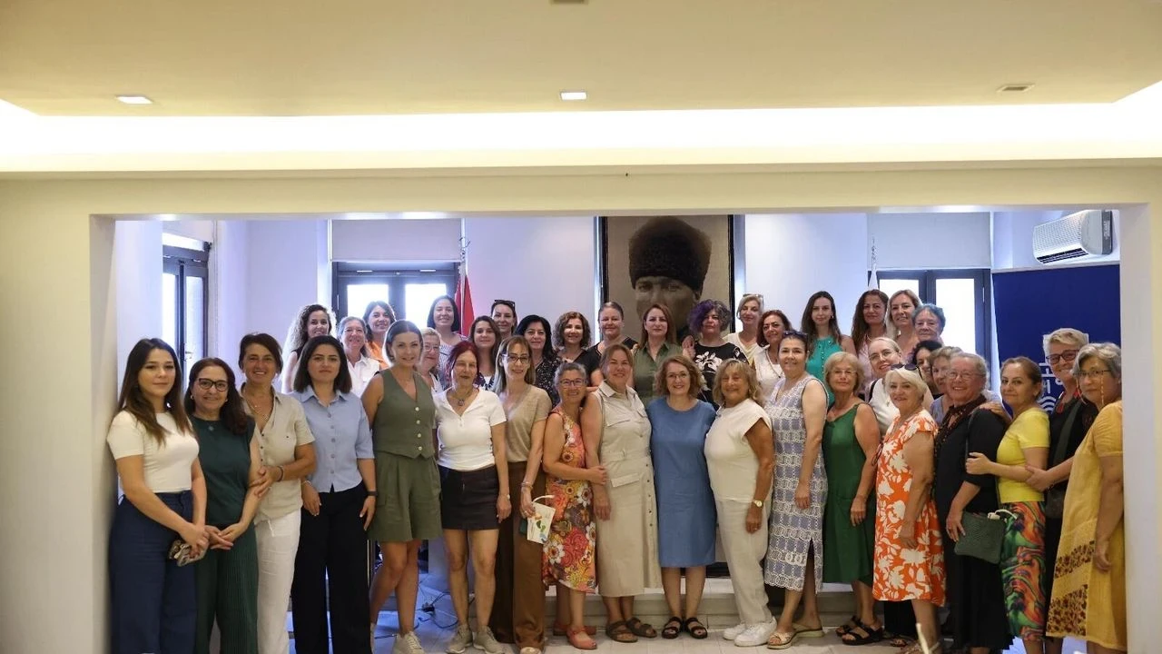 Çeşme'de Kadınların Güçlenmesi İçin Protokol İmzalandı: KİHEP Eğitim Programı Başlıyor