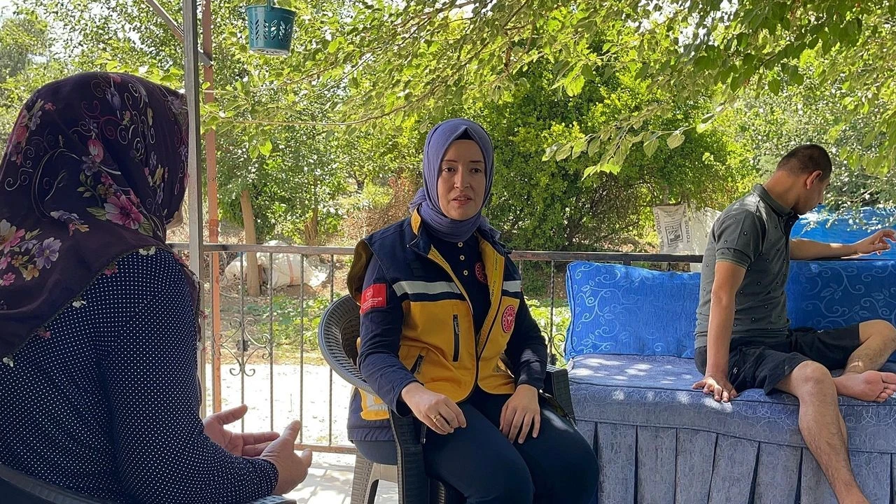 Osmaniye'de 112 Personeli, Engelli Bireyin Hayatını Kurtardı ve Aileyi Ziyaret Etti