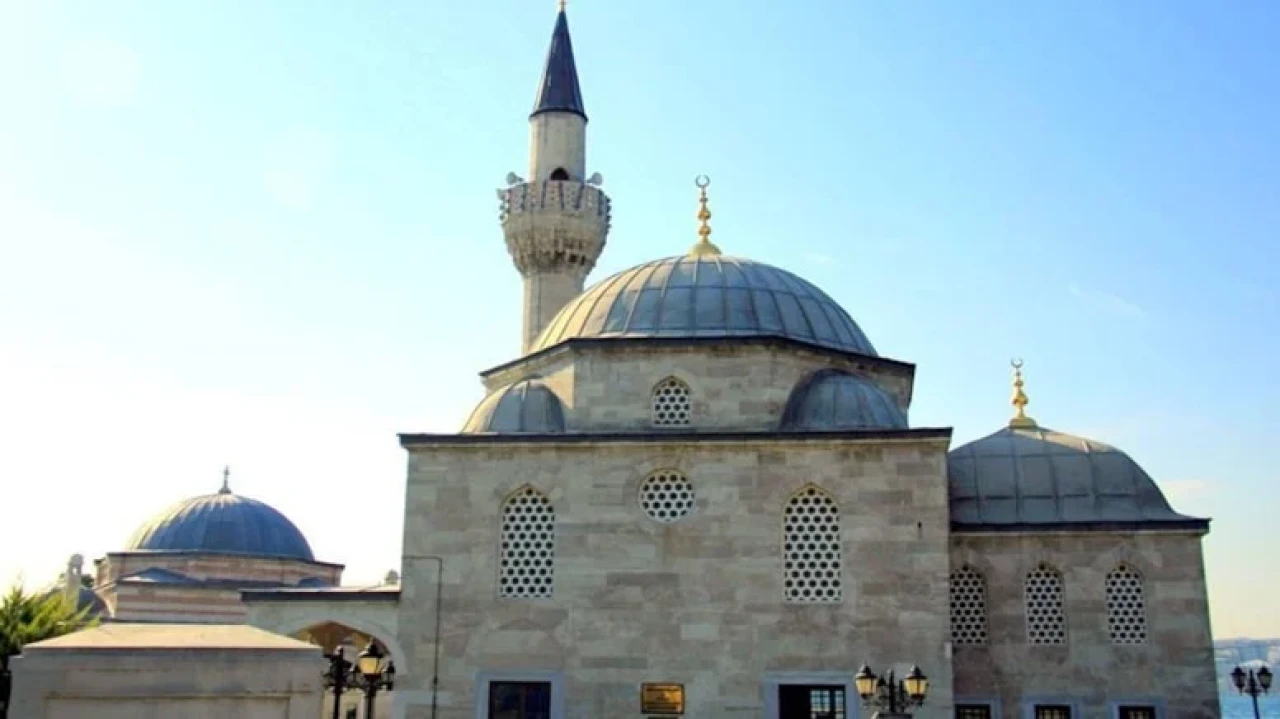 Kuşkonmaz Camii: Mimar Sinan'ın Boğaz manzaralı eşsiz eseri ve kuşları barındırmayan ilginç özelliği