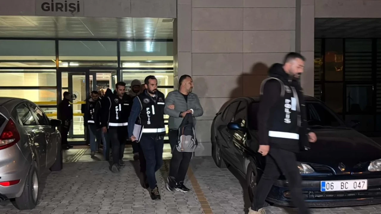 Kırıkkale'deki hastanede usulsüz sağlık raporu skandalı: 33 memur işten çıkarıldı, 18 zanlı gözaltında