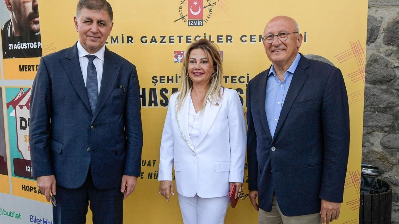 İzmir'de Basın Özgürlüğü Vurgusu: Tugay, Demokrasi İçin Basının Gücüne Dikkat Çekti