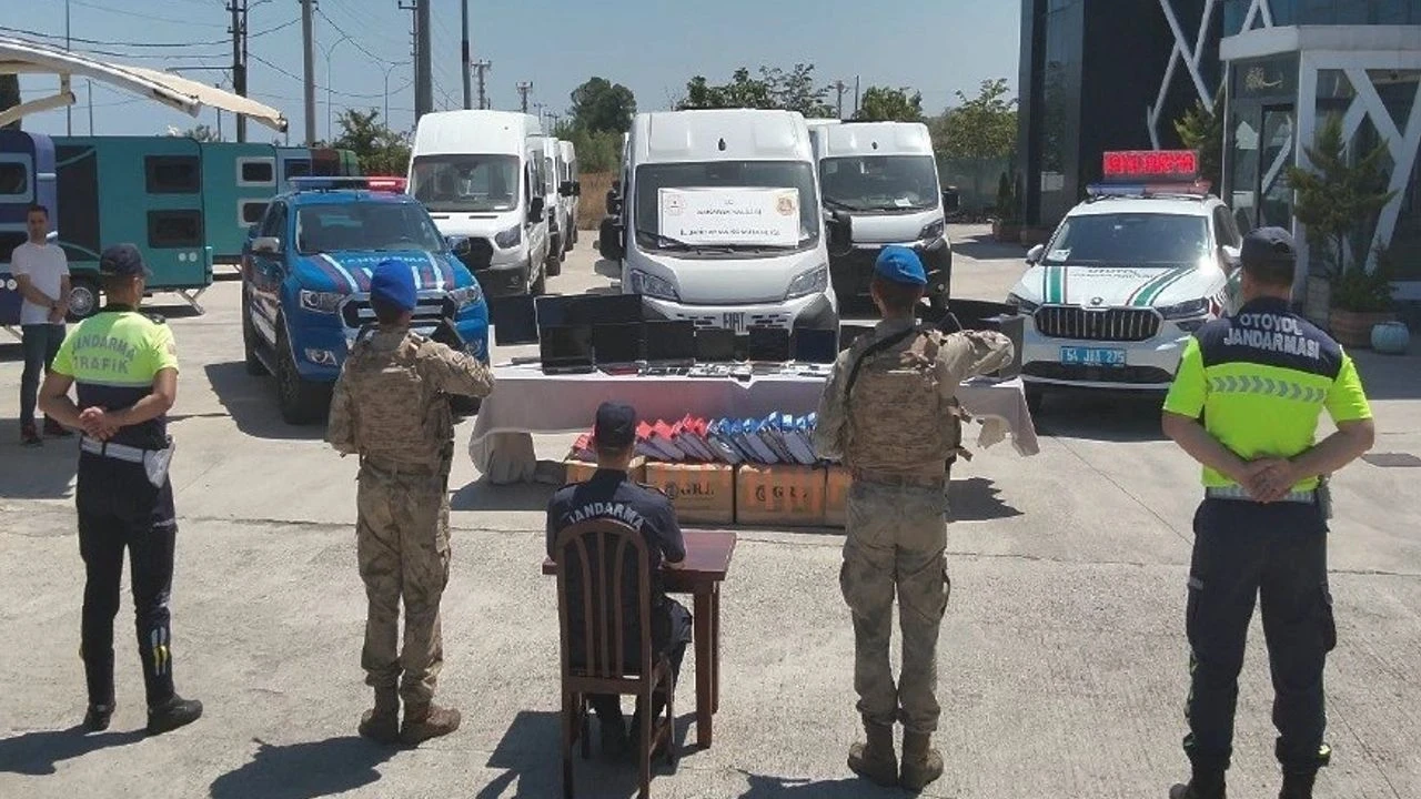 Sakarya'da 150 milyon TL'lik dolandırıcılık şebekesi çökertildi, 14 şüpheli operasyonla yakalandı