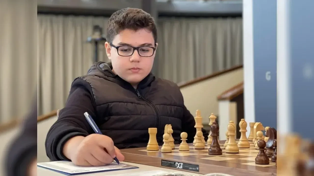 Genç Yağız Kaan Erdoğmuş: Satrançta rekorlar kıran Türkiye'nin gururu!