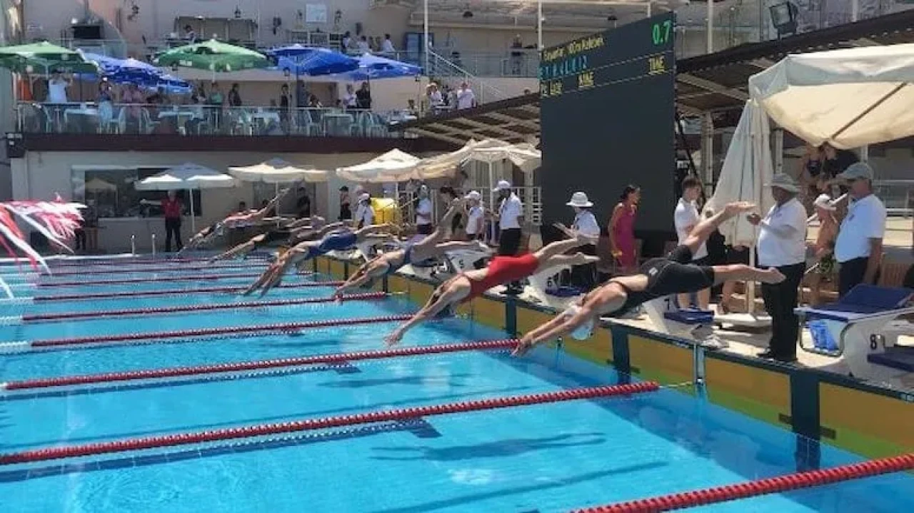 Uluslararası Prens Adaları Yüzme Şampiyonası'nda Anabilim Spor Kulübü zafer yaşadı